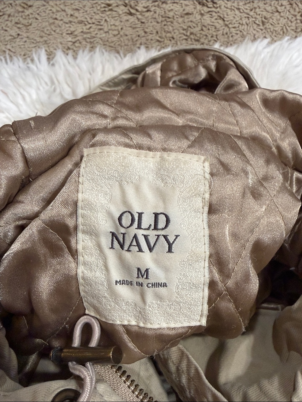 Old Navy Jacket Womens Medium Beige
Hooded Anorak Toggle Buckle Quilted Lined - Picture 6 of 8
